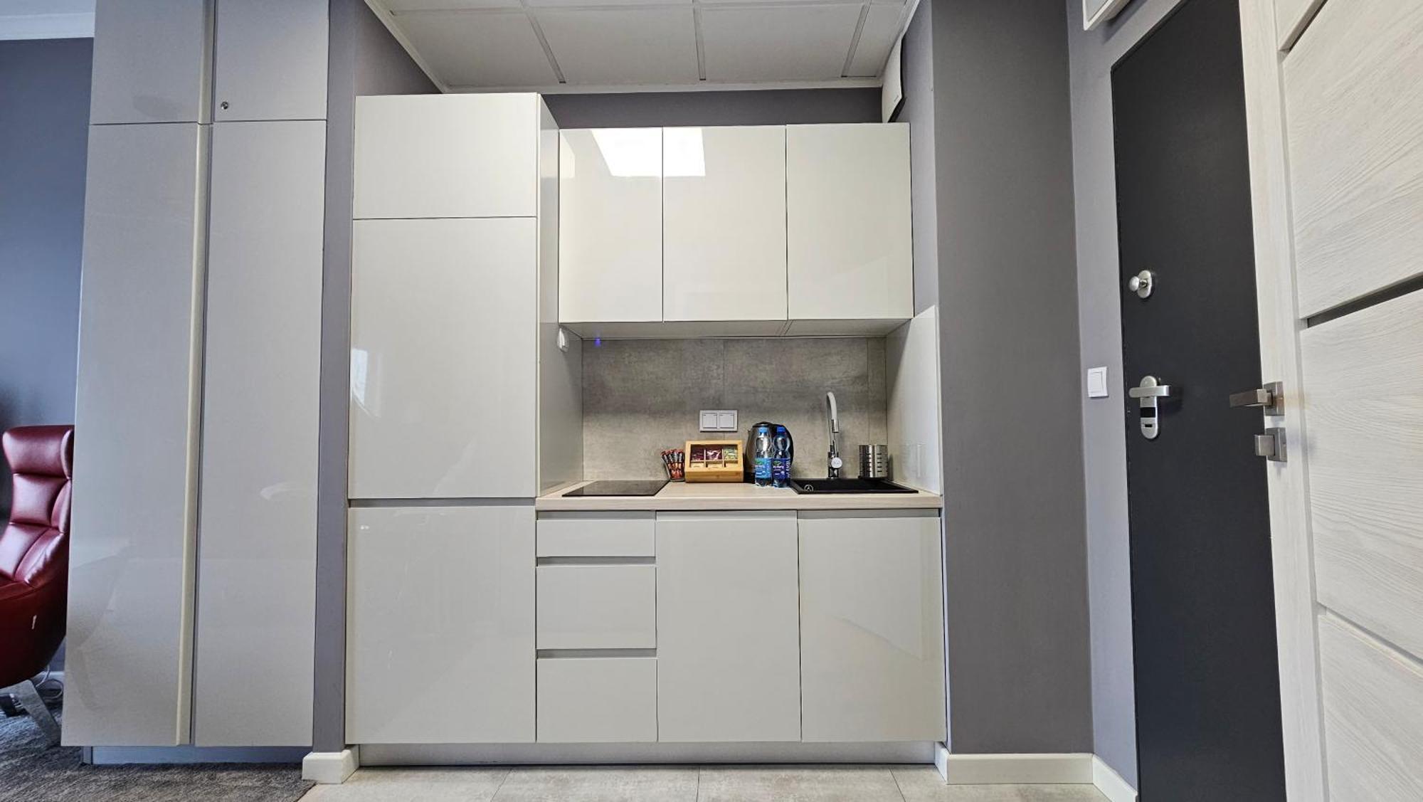 Apartamenty Wola Tower Na Prymasa - Z Widokiem Na City Varsóvia Exterior foto