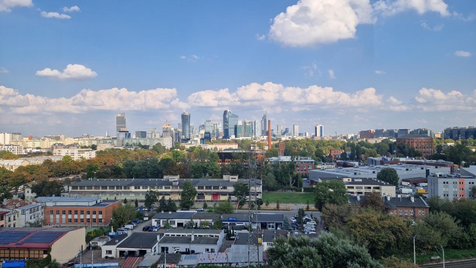 Apartamenty Wola Tower Na Prymasa - Z Widokiem Na City Varsóvia Exterior foto